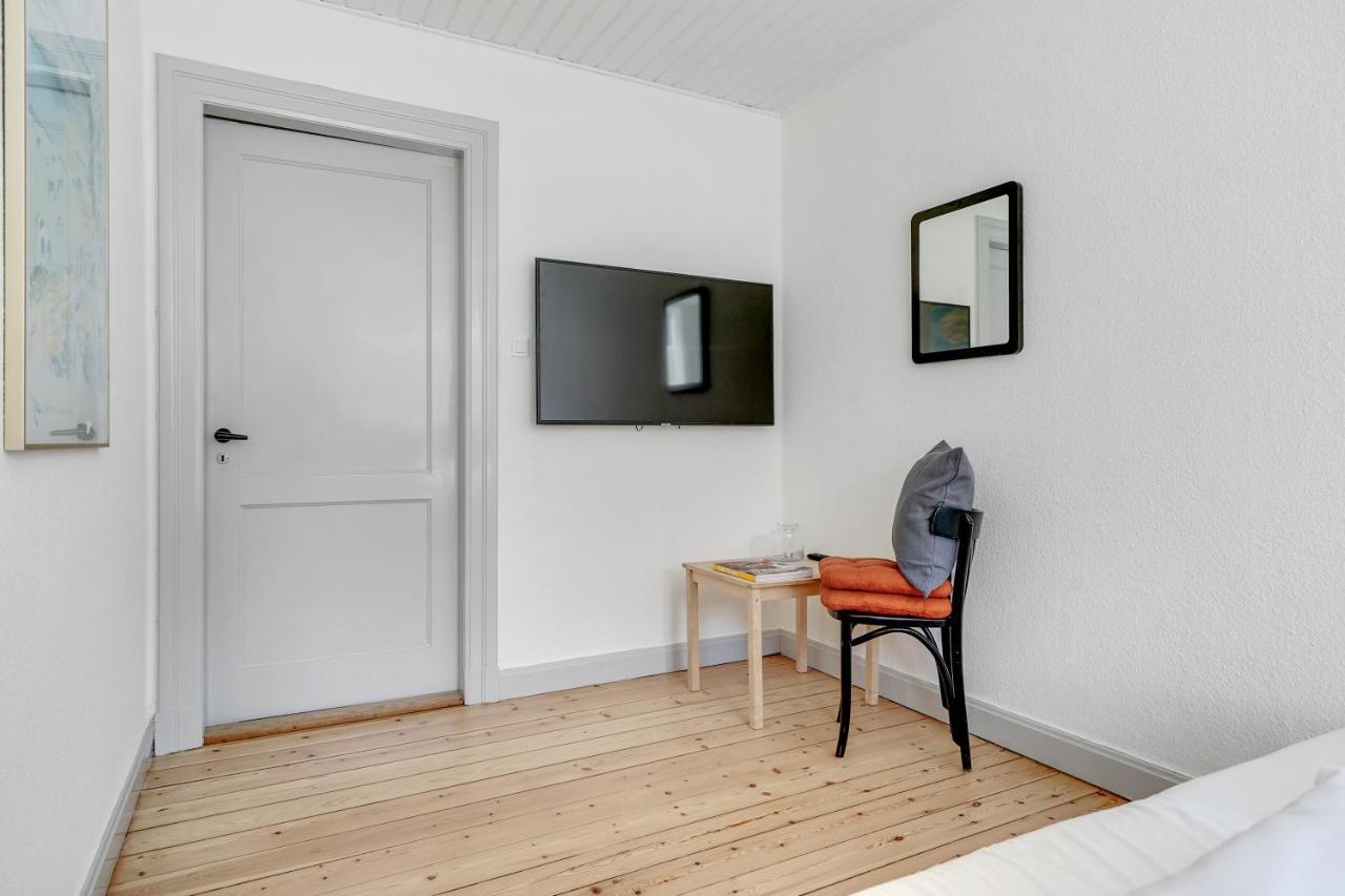 Hotel Apartment With A Lake View - 2 Room Apartment Kruså Buitenkant foto